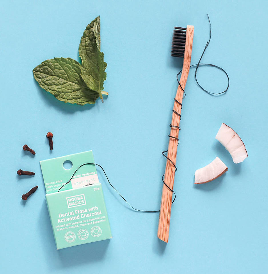 Bamboo Charcoal Dental Floss - Spearmint – Noosa Basics